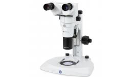 Microscope biologique