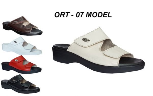 Best slippers for swollen feet top